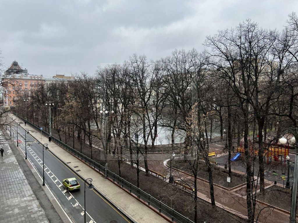 m. Mayakovskaya: Apartment, 3-rooms