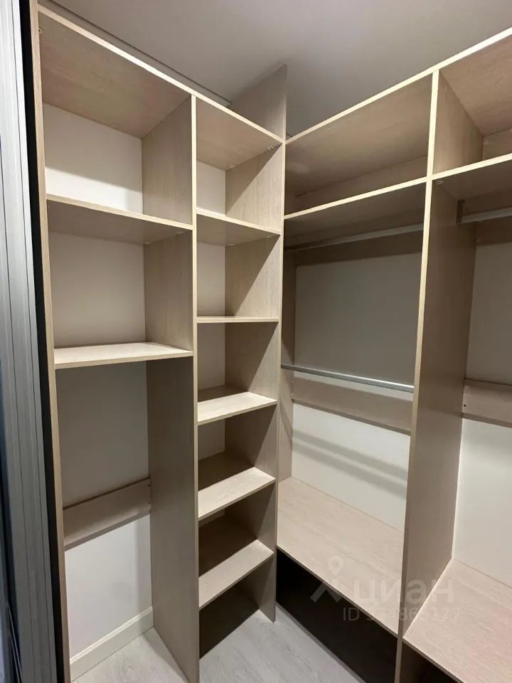 m. Oktyabrskoe pole: Apartment, 1-rooms