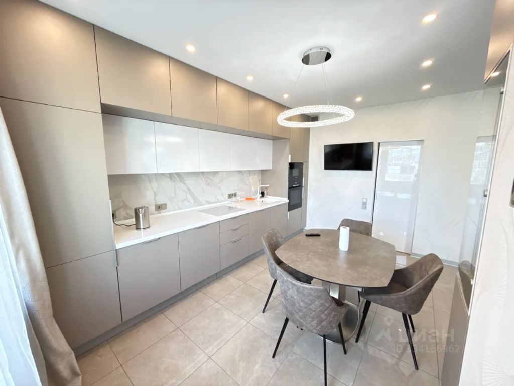 m. Aminyevskaya: Apartment, 2-rooms