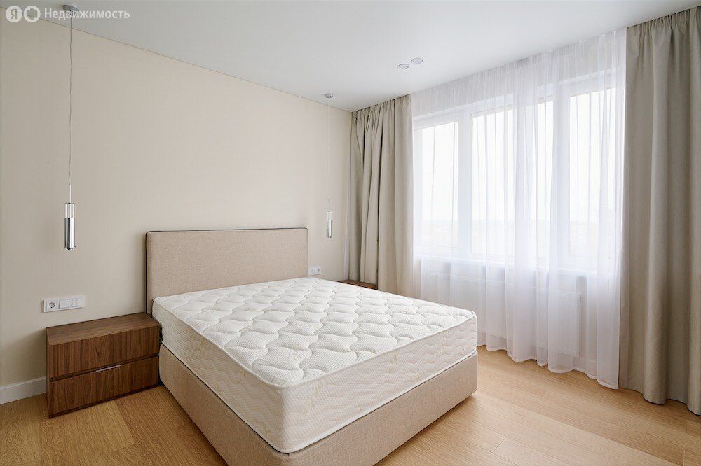 m. Oktyabrskoe pole: Apartment, 2-rooms
