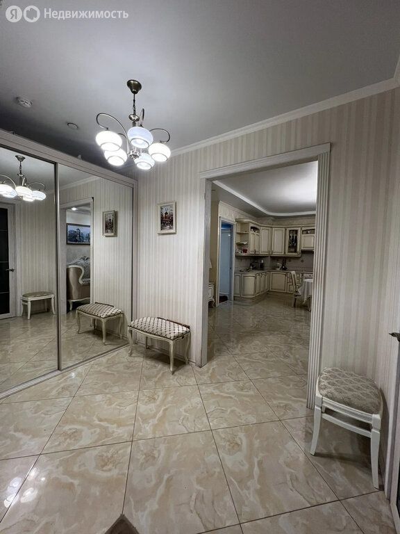 m. Novatorskaya: Apartment, 3-rooms