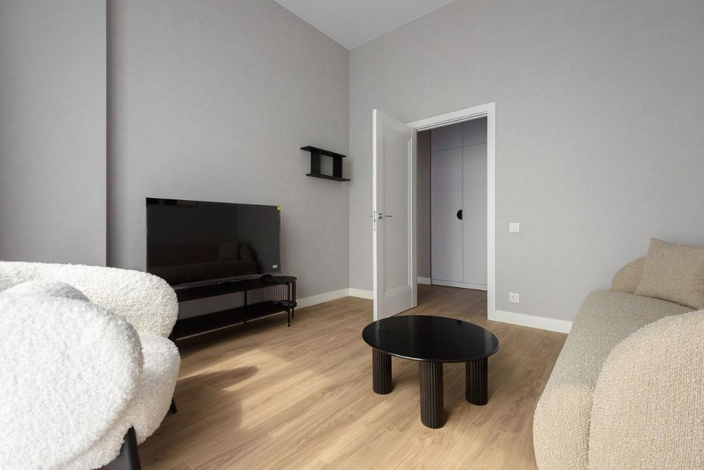 m. Zorge: Apartment, 2-rooms