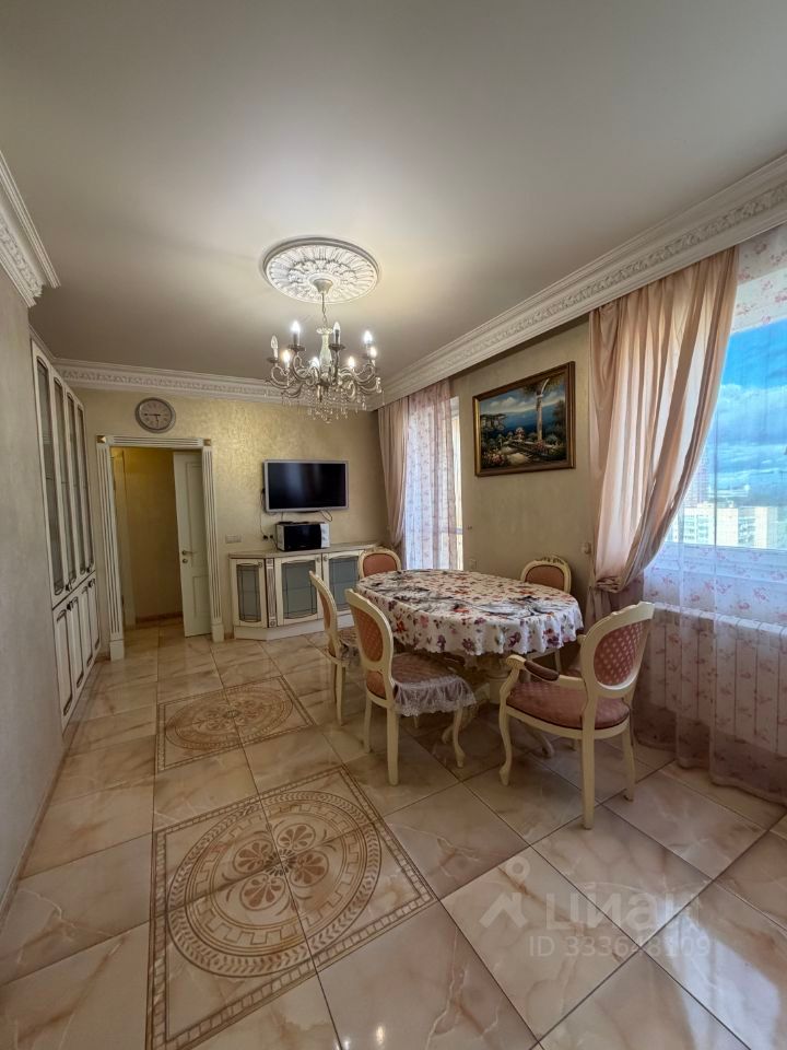 m. Khimki: Apartment, 3-rooms
