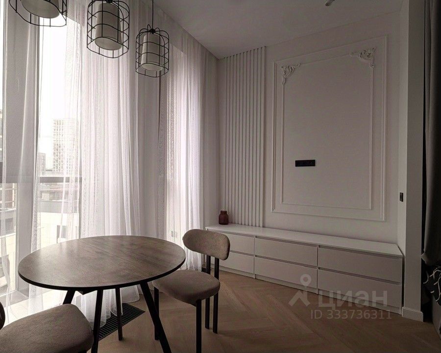m. ZIL: Apartment, 1-rooms