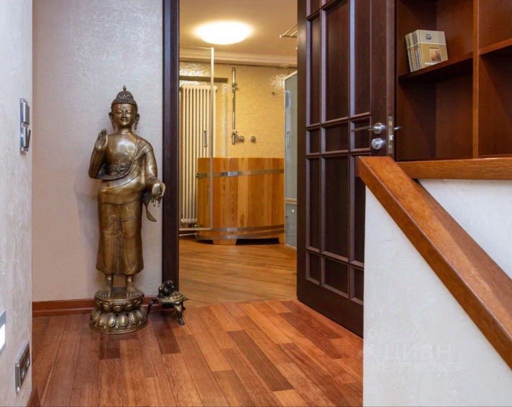 m. Minskaya: Apartment, 6-rooms