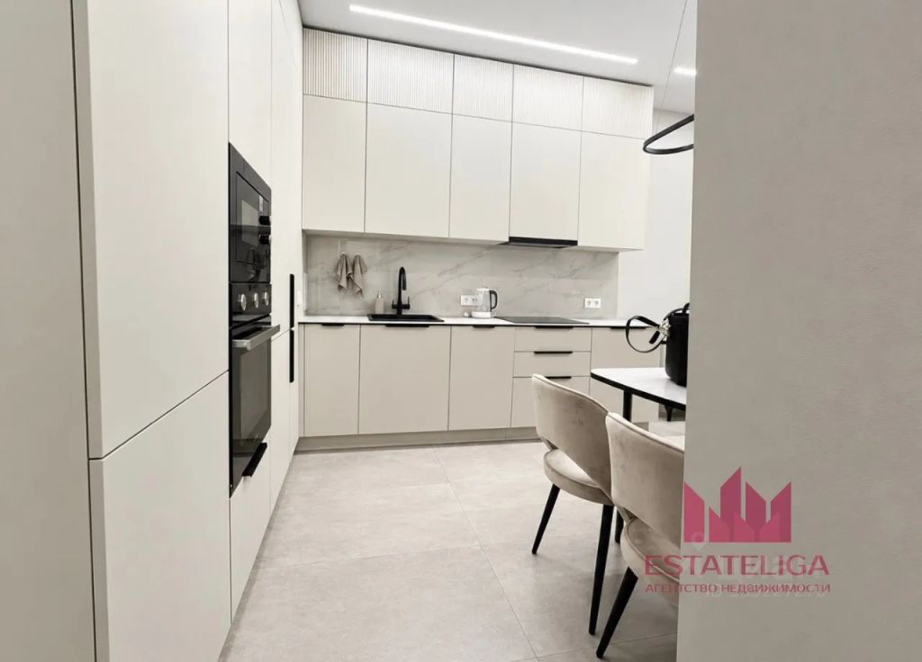 m. ZIL: Apartment, 2-rooms