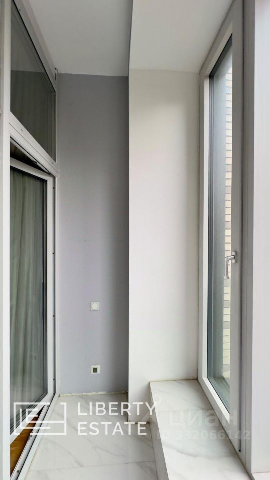m. ZIL: Apartment, 3-rooms