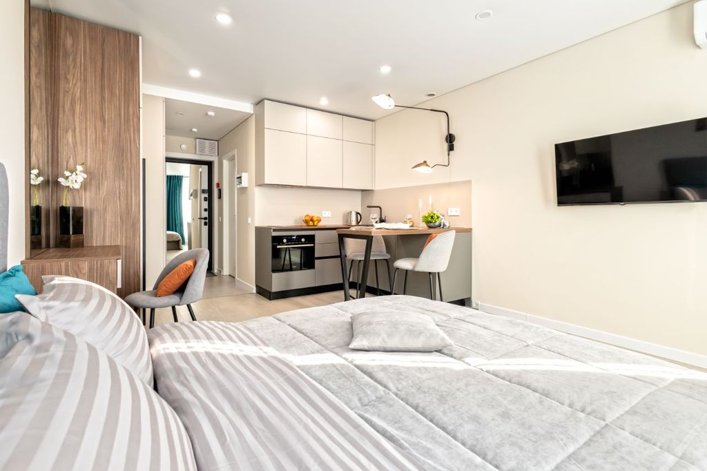 m. Verkhnie Likhobory: Apartment, studio