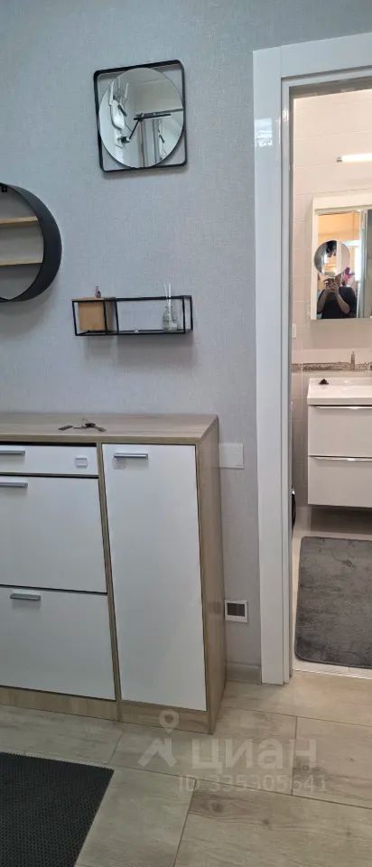 m. Lukhmanovskaya: Apartment, 1-rooms