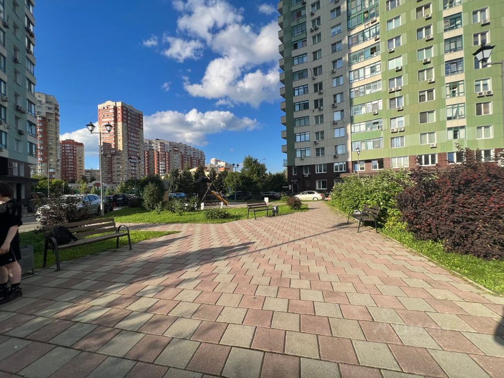 m. Krasnogorskaya: Apartment, 3-rooms