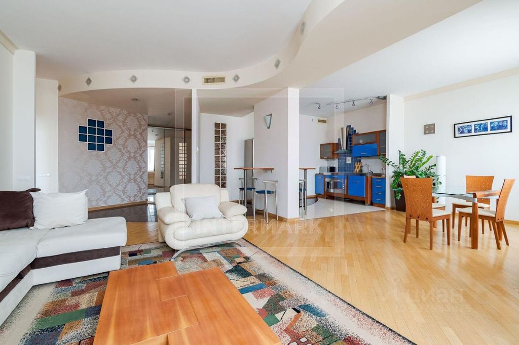 m. Smolenskaya: Apartment, 3-rooms
