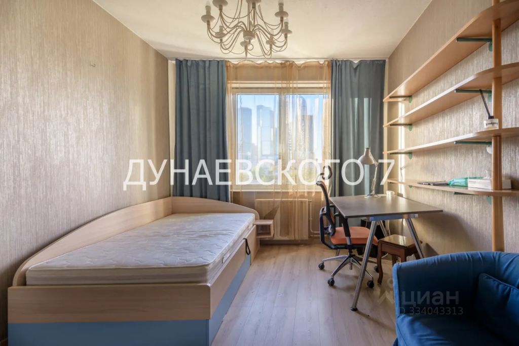 m. Studencheskaya: Apartment, 3-rooms