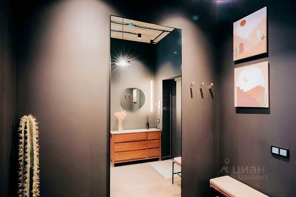 m. ZIL: Apartment, 2-rooms