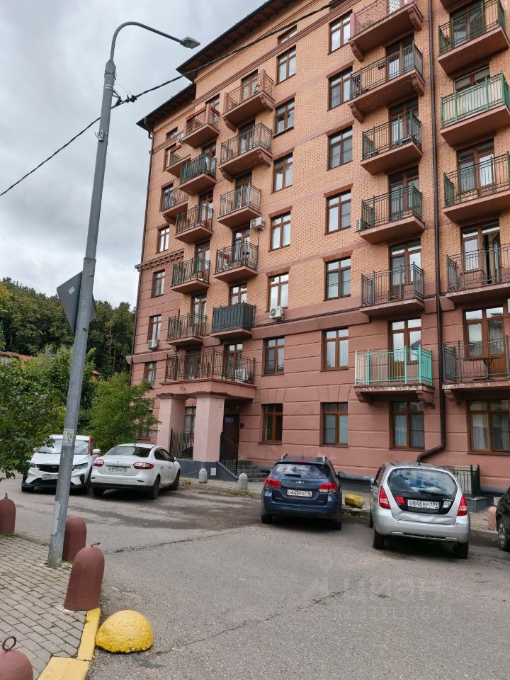 m. Khlebnikovo: Apartment, 3-rooms