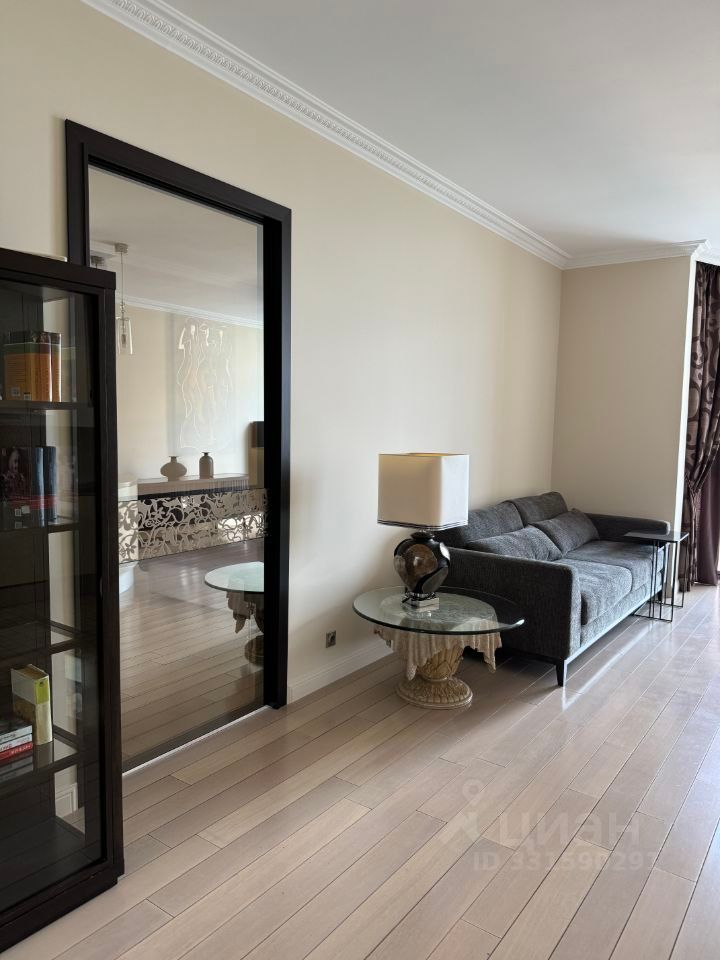 m. Panfilovskaya: Apartment, 2-rooms