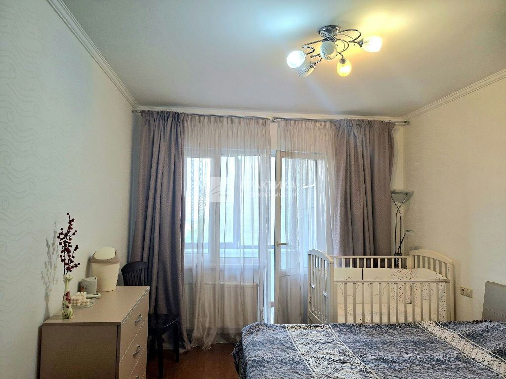 m. Ploschad Gagarina: Apartment, 2-rooms