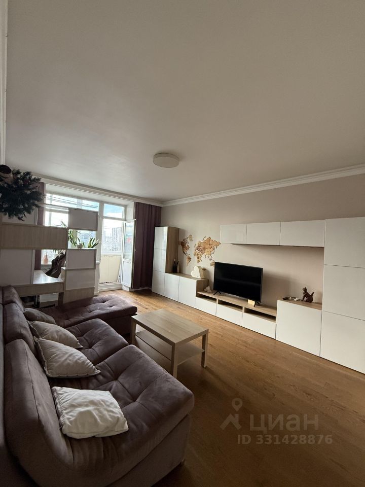 m. Baumanskaya: Apartment, 2-rooms