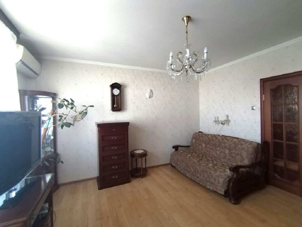 m. Novoperedelkino: Apartment, 2-rooms