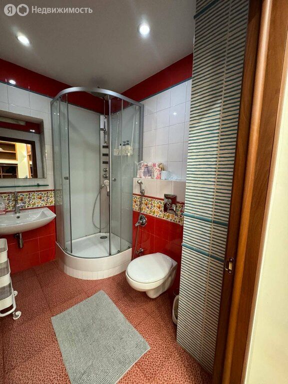 m. Ploschad trekh vokzalov: Apartment, 1-rooms
