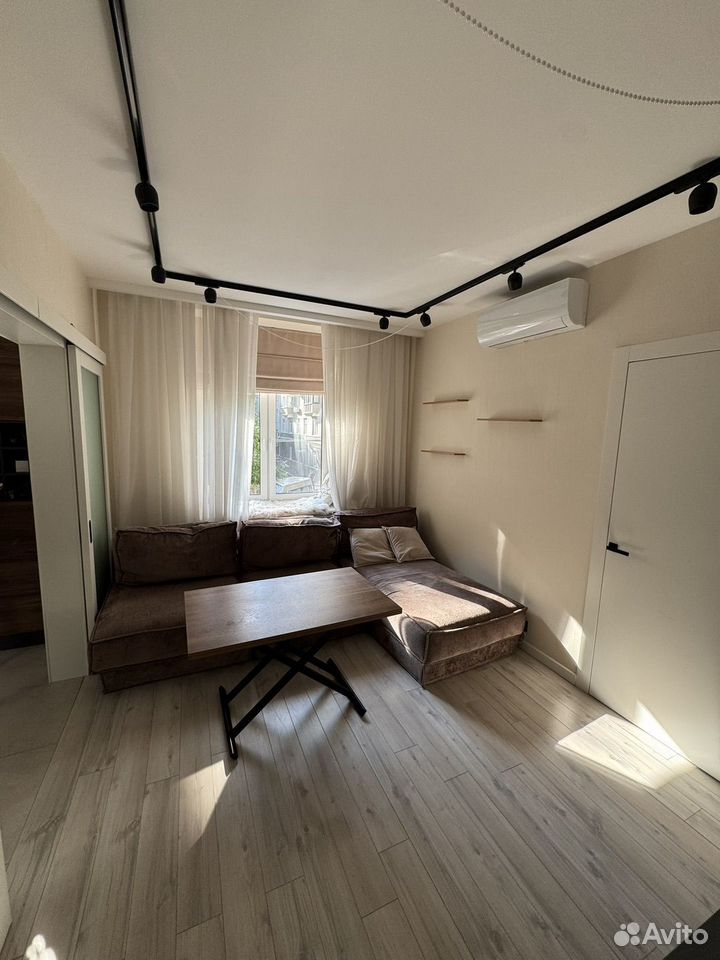 m. Ploschad Gagarina: Apartment, 2-rooms