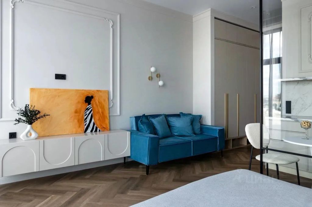 m. Zorge: Apartment, studio