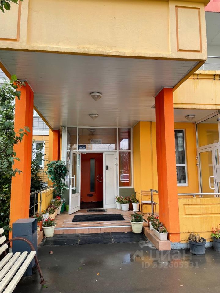 m. Levoberezhnaya: Apartment, 2-rooms