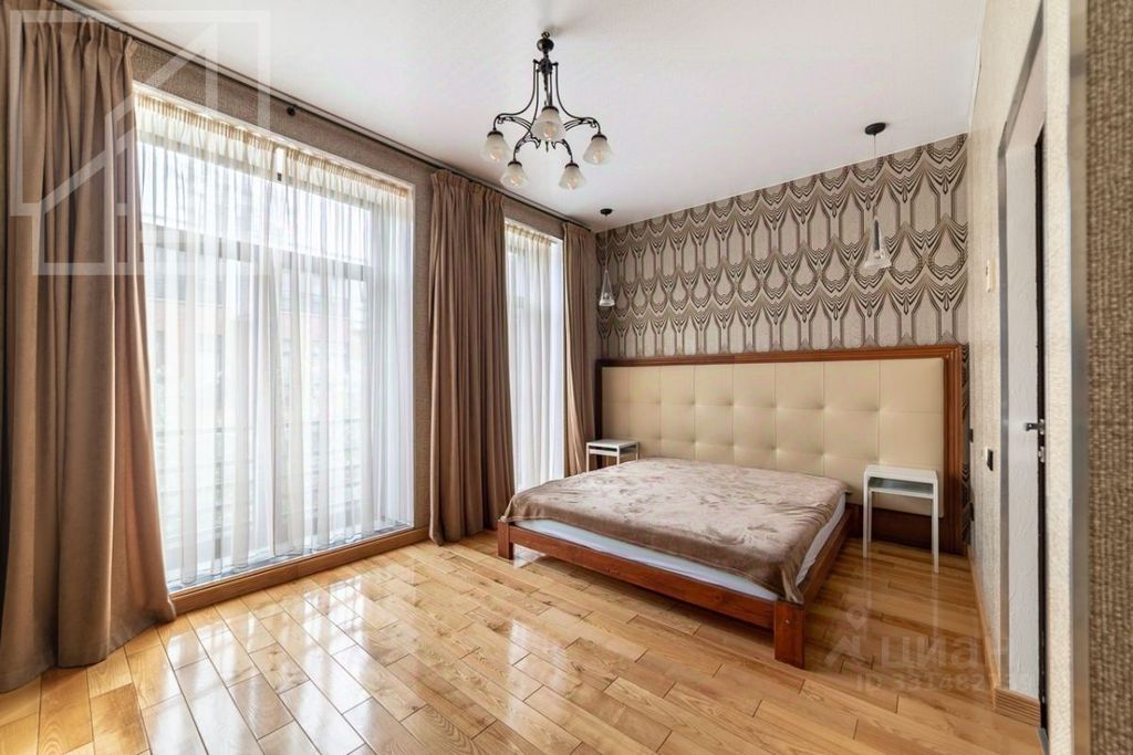 m. Aeroport: Apartment, 5-rooms