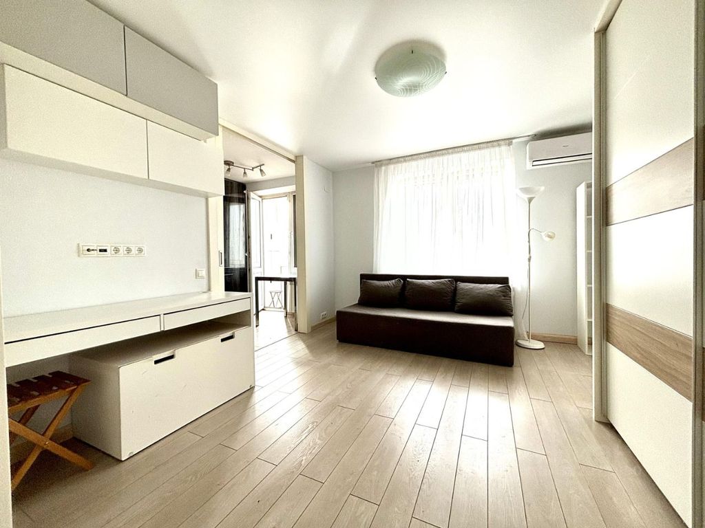 m. Prospekt Vernadskogo: Apartment, 1-rooms