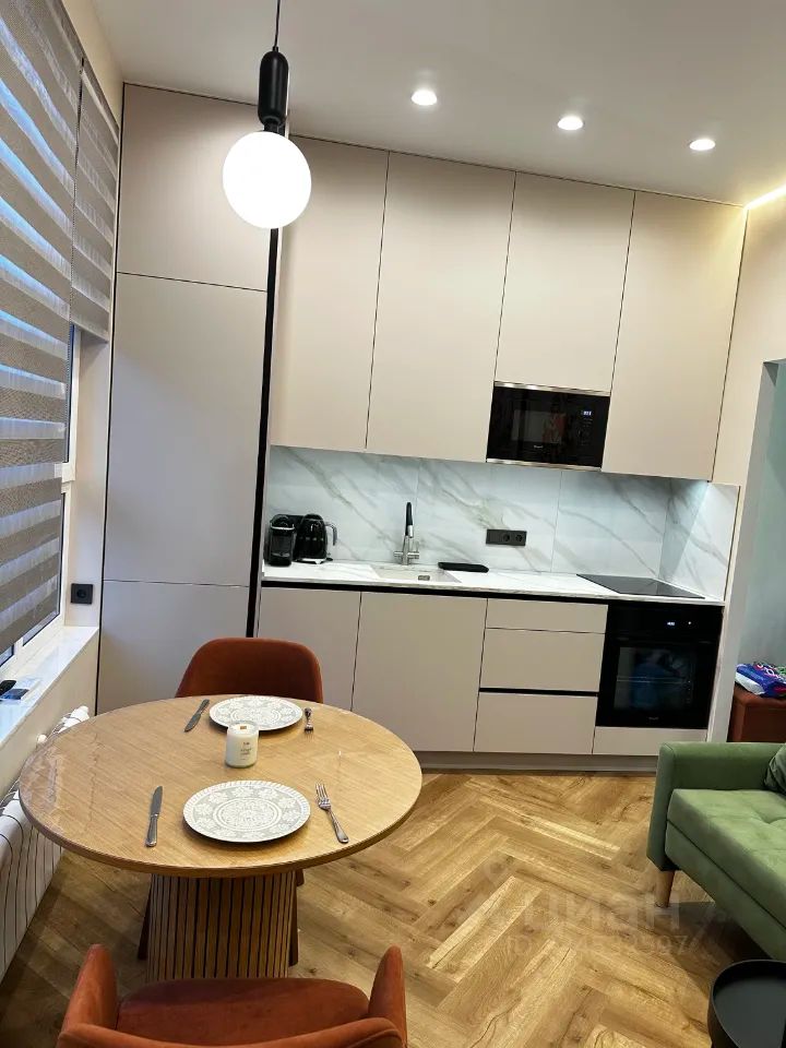 m. Moskva Tovarnaya: Apartment, studio