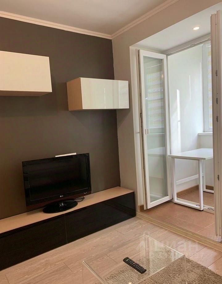 m. Smolenskaya: Apartment, 1-rooms