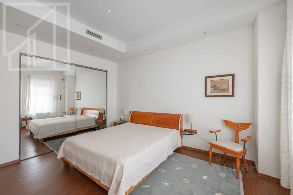 m. Trubnaya: Apartment, 3-rooms