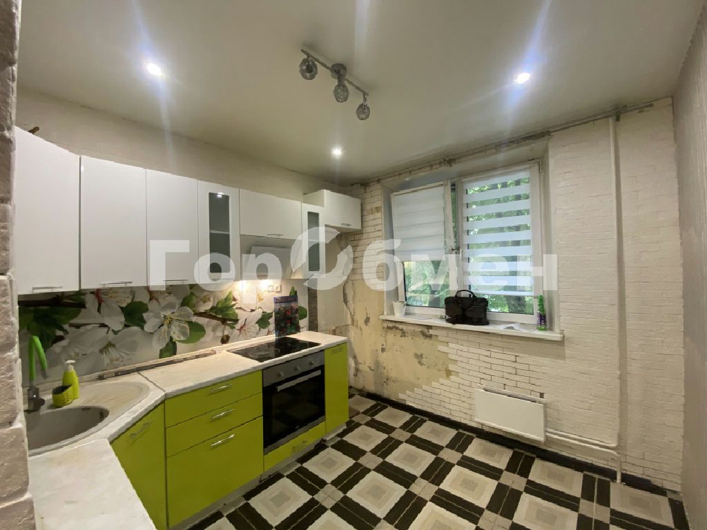 m. Alma-Atinskaya: Apartment, 2-rooms