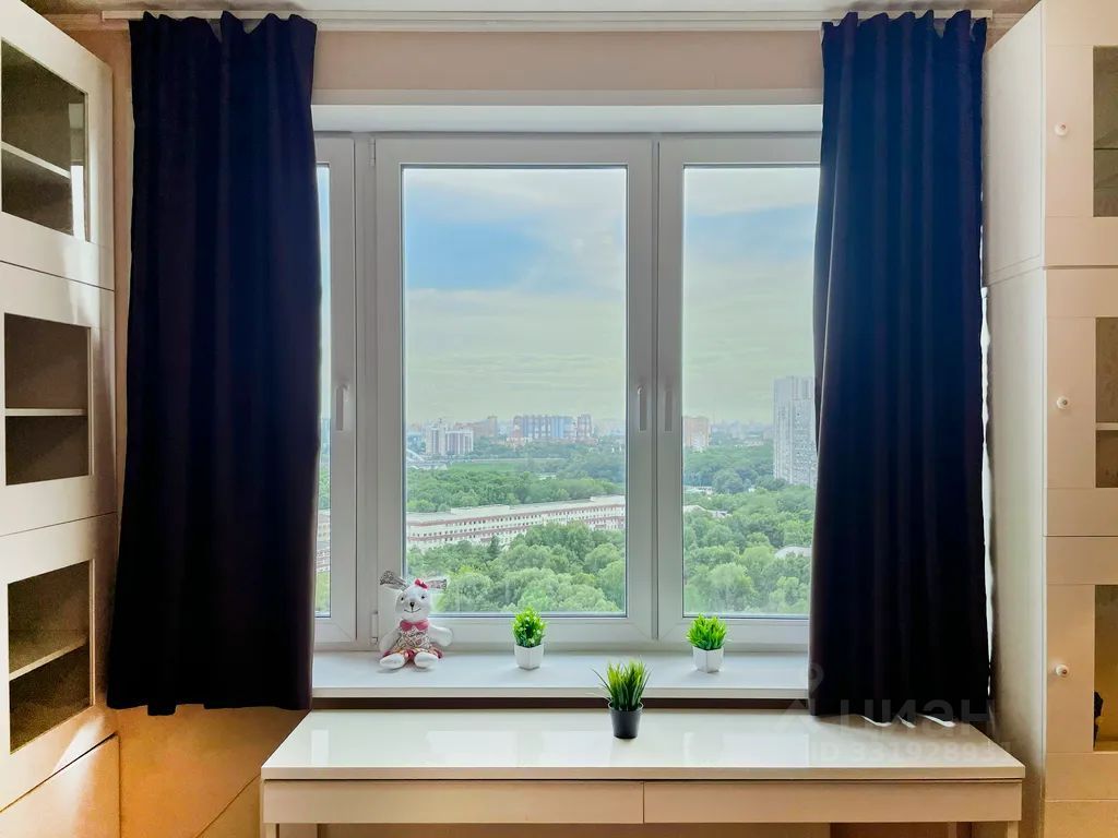 m. Levoberezhnaya: Apartment, 1-rooms