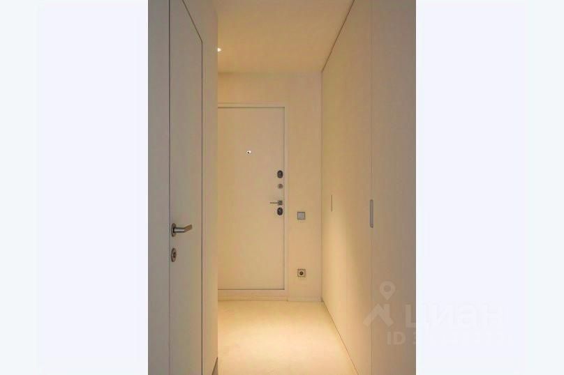 m. Ploschad trekh vokzalov: Apartment, 1-rooms