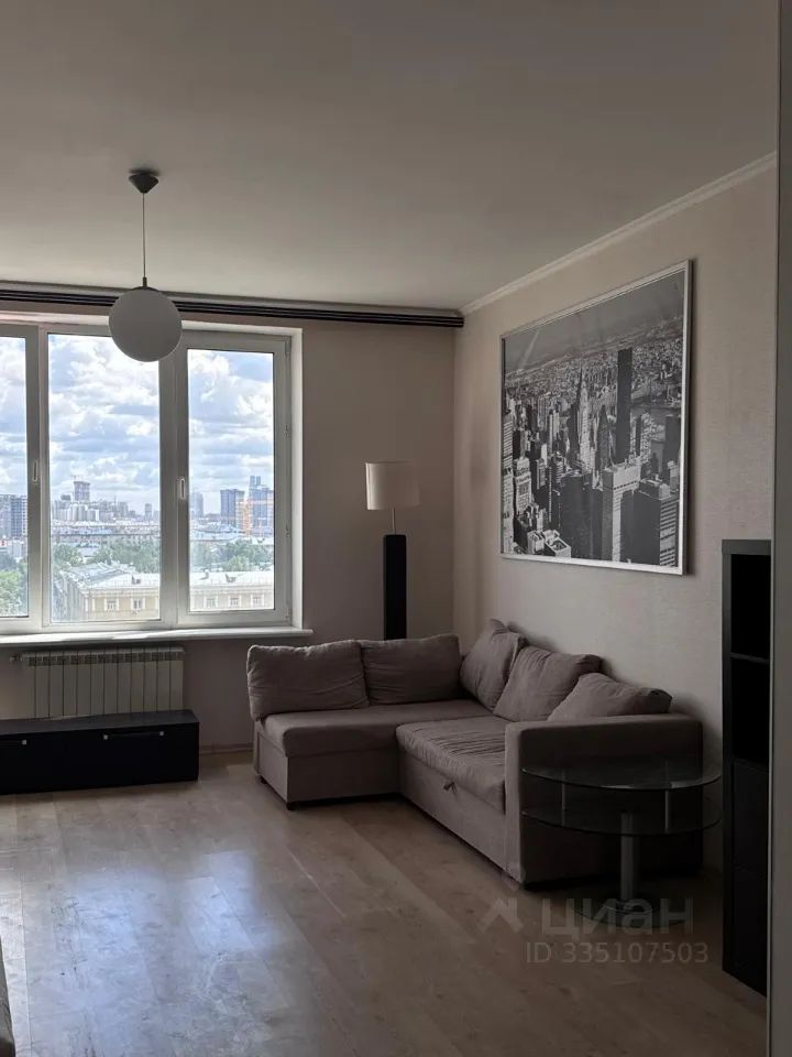 m. Oktyabrskoe pole: Apartment, 2-rooms