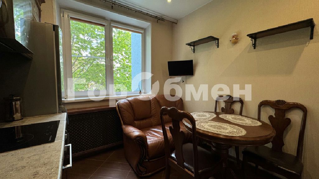 m. Serp i Molot: Apartment, 2-rooms