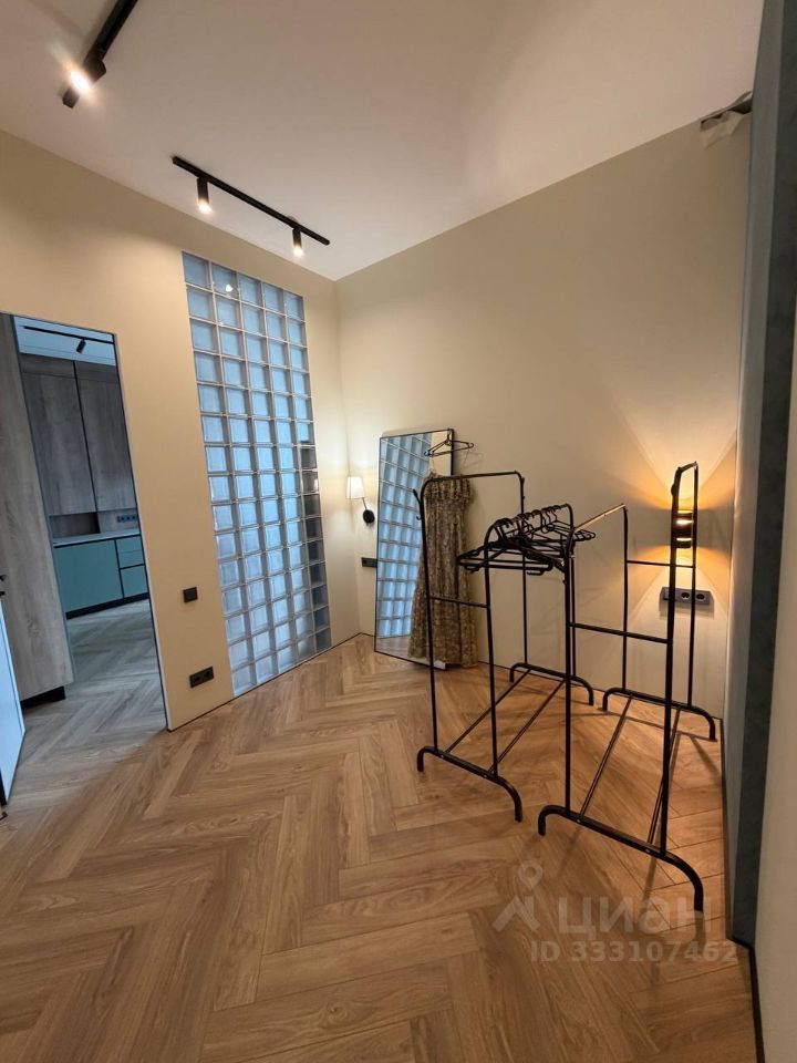 m. Tekhnopark: Apartment, 2-rooms