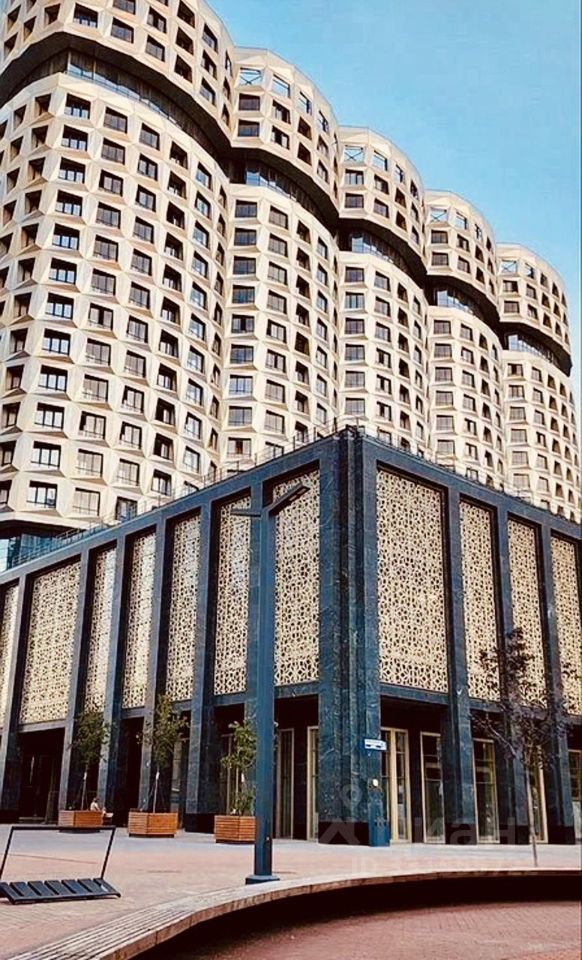 m. ZIL: Apartment, 2-rooms