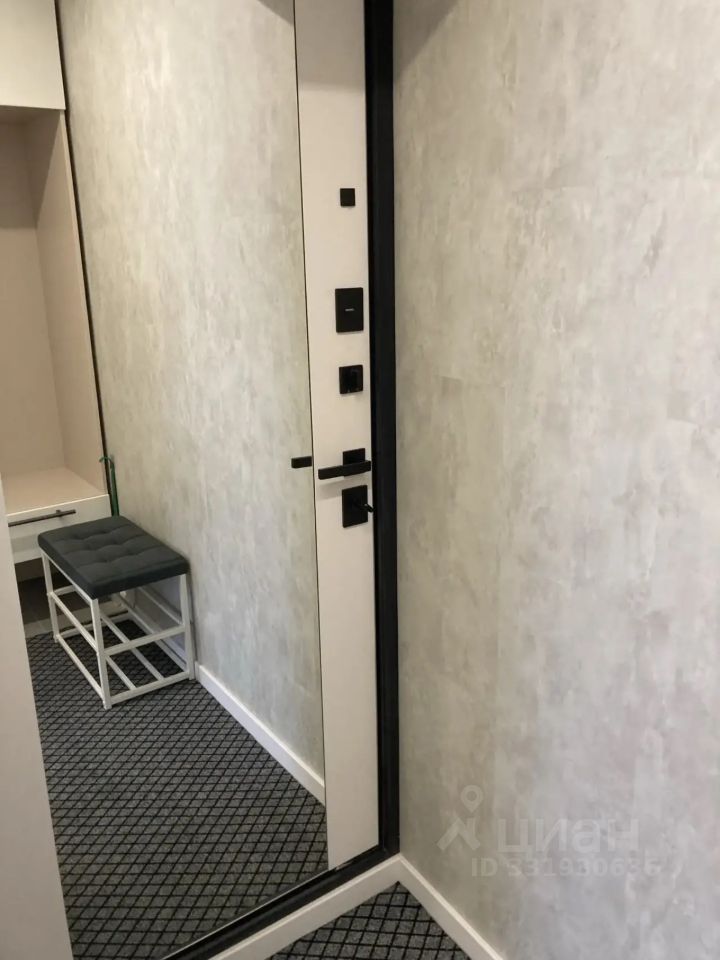 m. Shabolovskaya: Apartment, 2-rooms