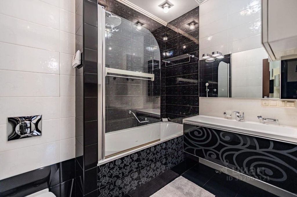 m. Sportivnaya: Apartment, 3-rooms