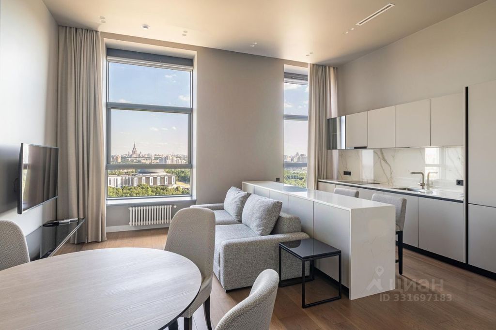 m. Bagrationovskaya: Apartment, 3-rooms