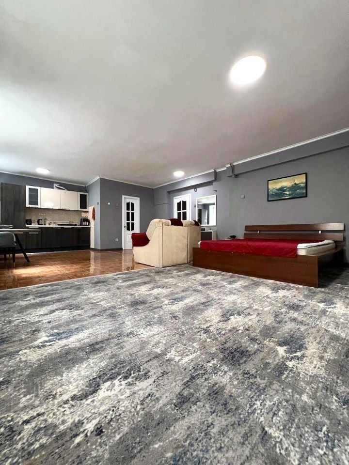 m. Krasnopresnenskaya: Apartment, studio