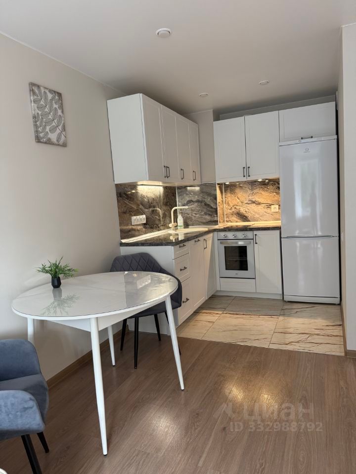 m. Khimki: Apartment, 2-rooms