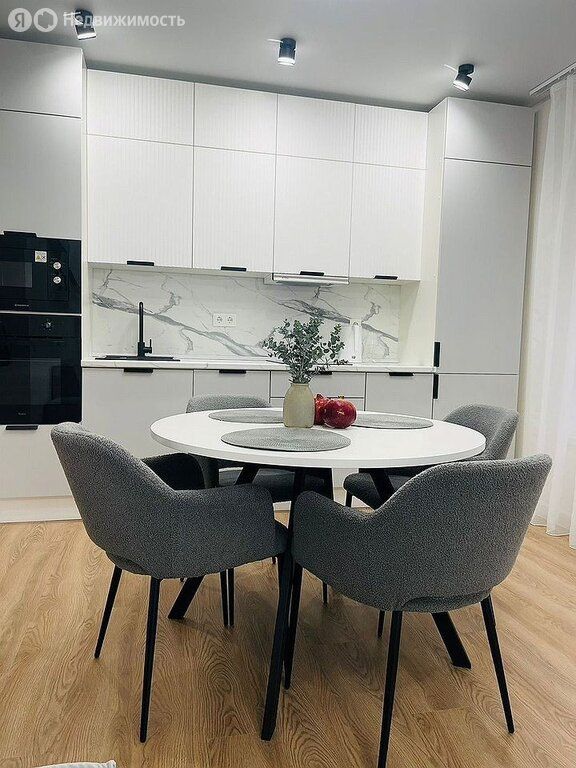 m. Aminyevskaya: Apartment, 2-rooms