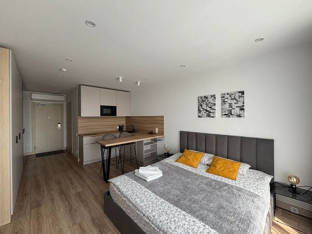 m. Botanichesky sad: Apartment, studio