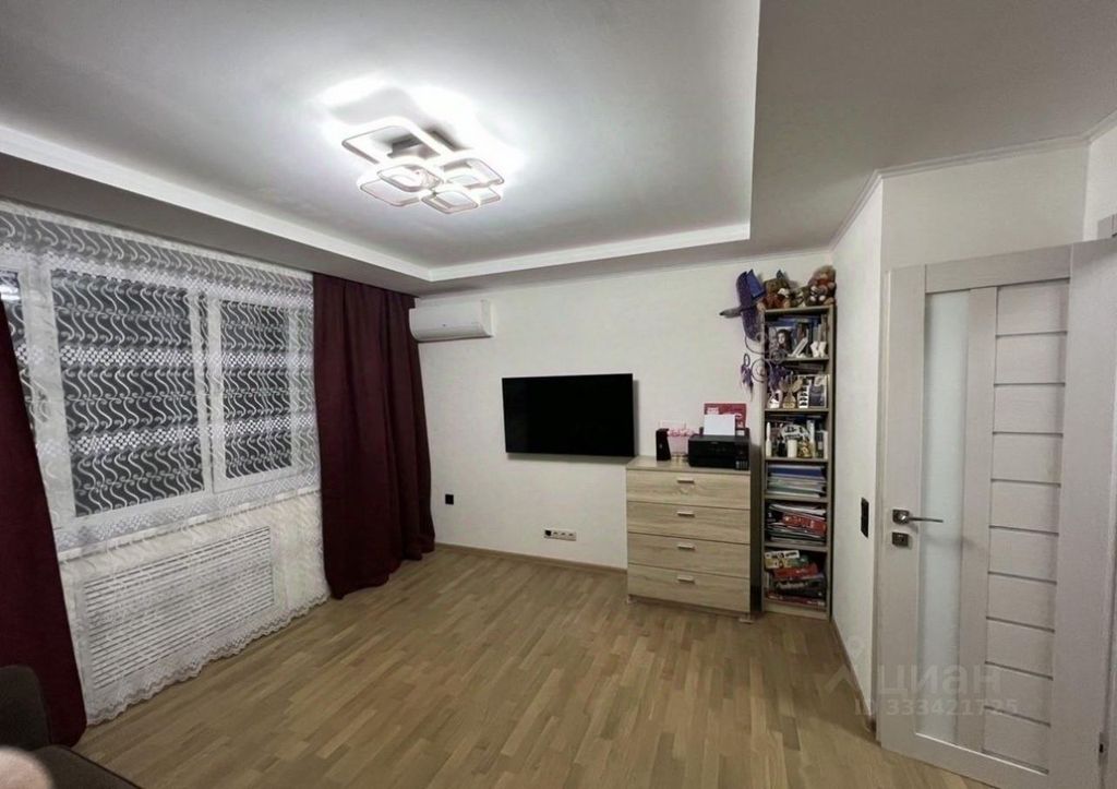m. Ploschad trekh vokzalov: Apartment, 2-rooms