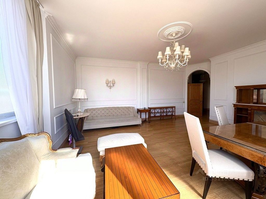 m. Solnechnaya: Apartment, 3-rooms