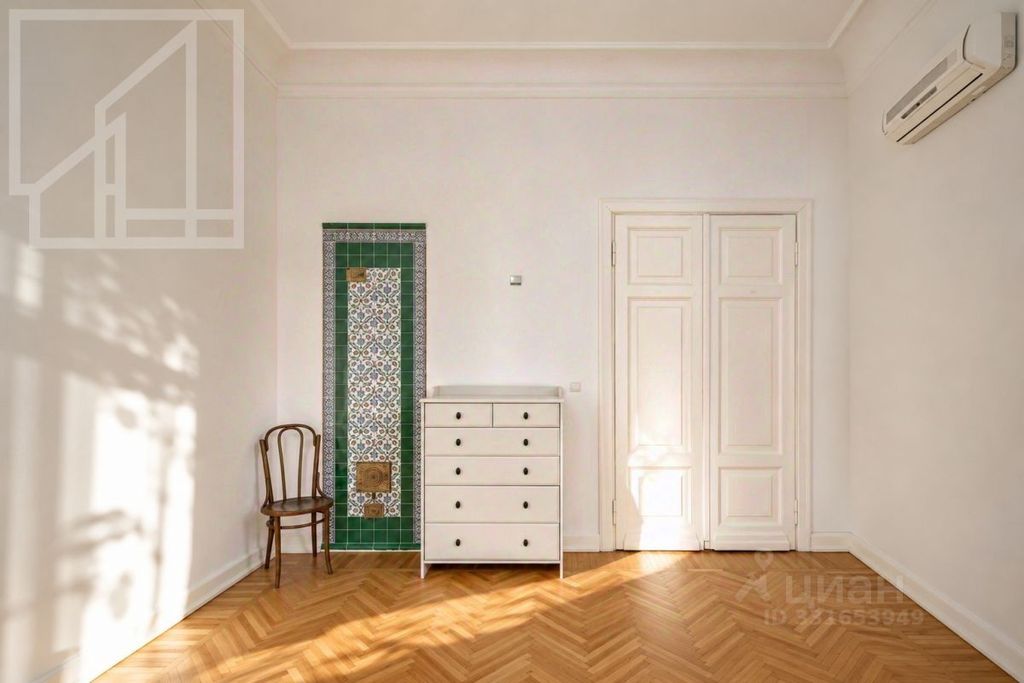 m. Kitay-gorod: Apartment, 4-rooms