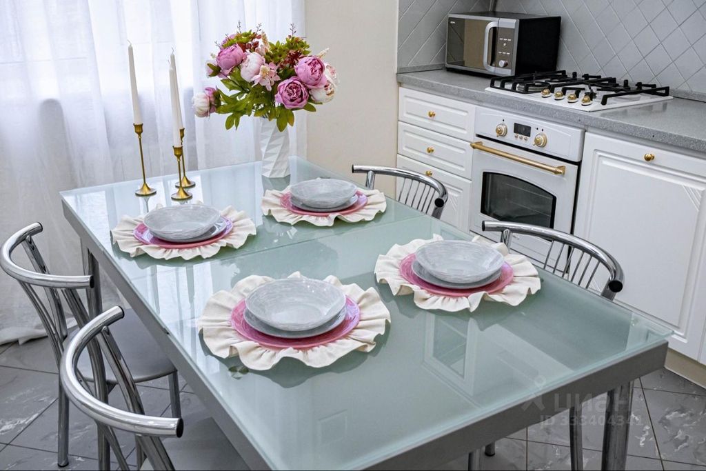 m. Arbatskaya: Apartment, 3-rooms