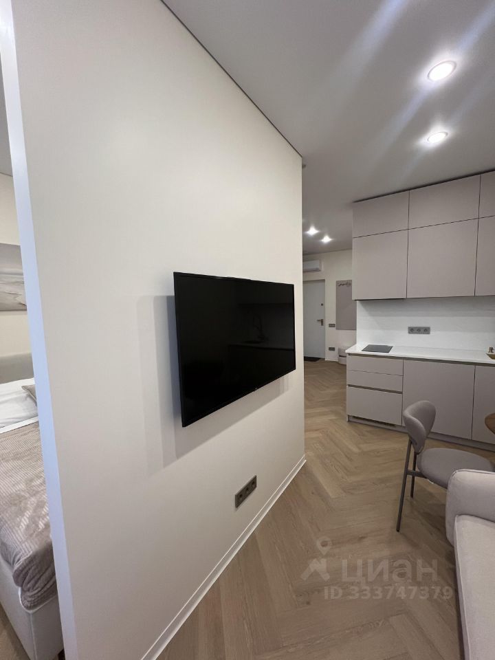 m. Dubrovka: Apartment, studio